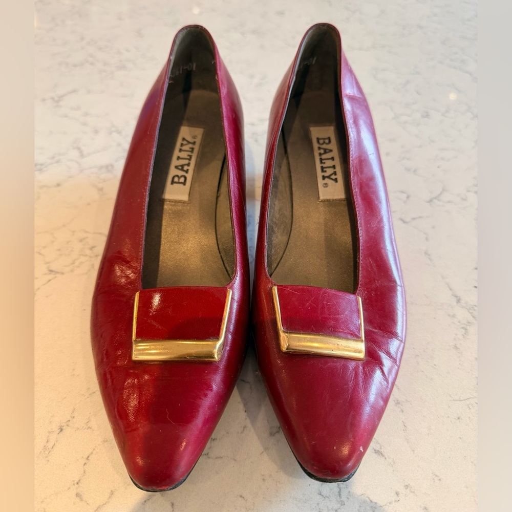 Vintage Bally Women's Red Leather Block Heels with Gold Accent. Size 9.